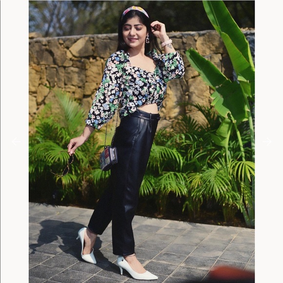 H&M women blouse. - Picture 4 of 5